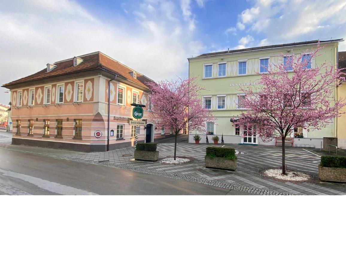 Gasthof Hametner Mit Innviertlerhof Mit Direktem Zugang Zur Therme Mediterrana Durch Unseren Garten! Bad Hall Buitenkant foto