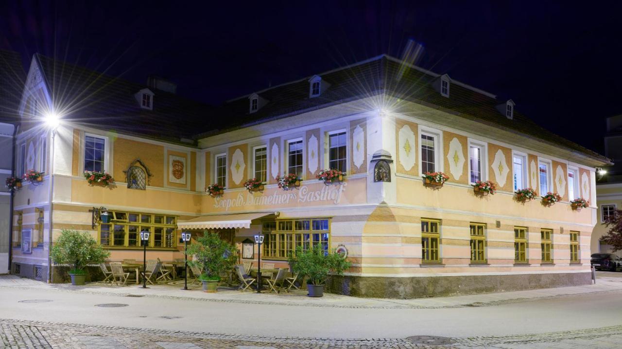 Gasthof Hametner Mit Innviertlerhof Mit Direktem Zugang Zur Therme Mediterrana Durch Unseren Garten! Bad Hall Buitenkant foto