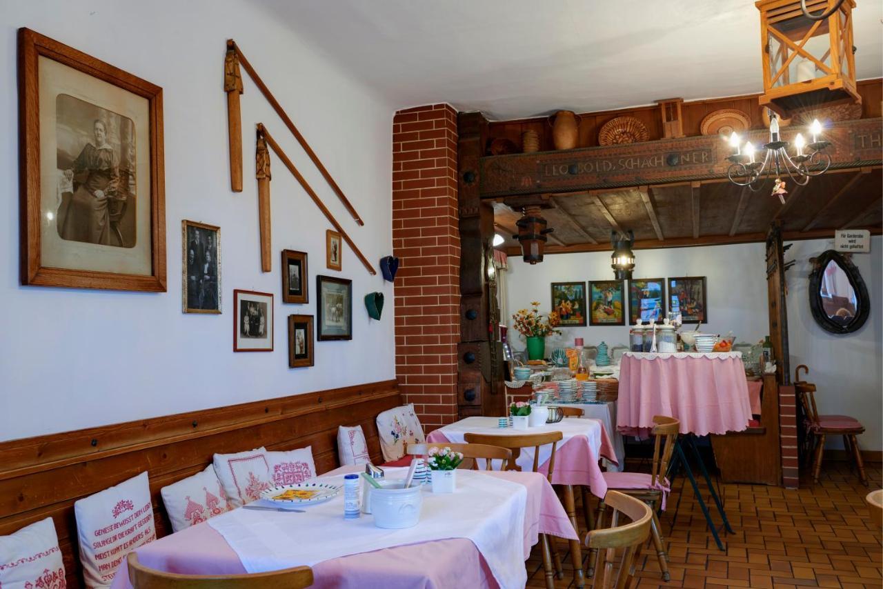 Gasthof Hametner Mit Innviertlerhof Mit Direktem Zugang Zur Therme Mediterrana Durch Unseren Garten! Bad Hall Buitenkant foto